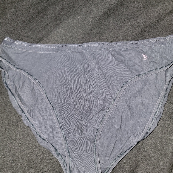 Victoria's Secret Panties - Medium - Set of 3 NWOT - Picture 4 of 5